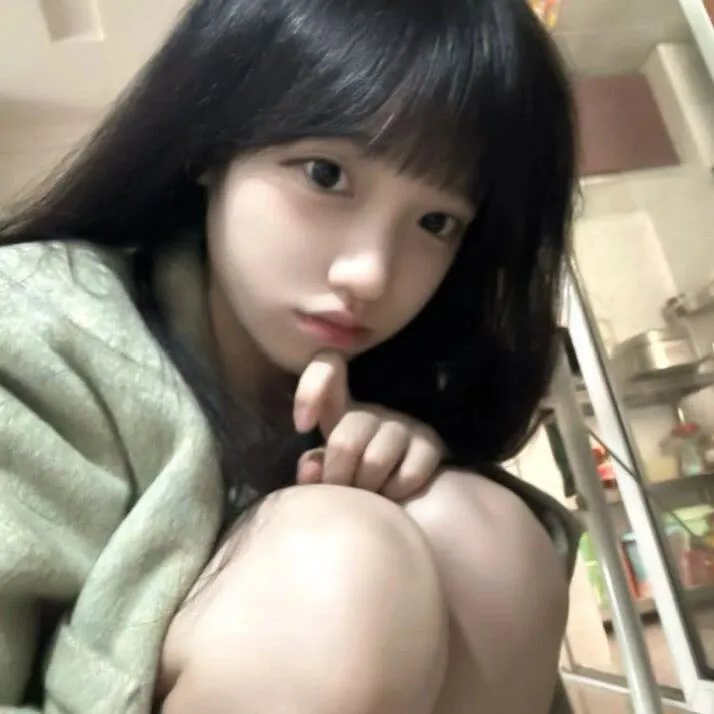 愤怒的黑人女孩与她的怪物